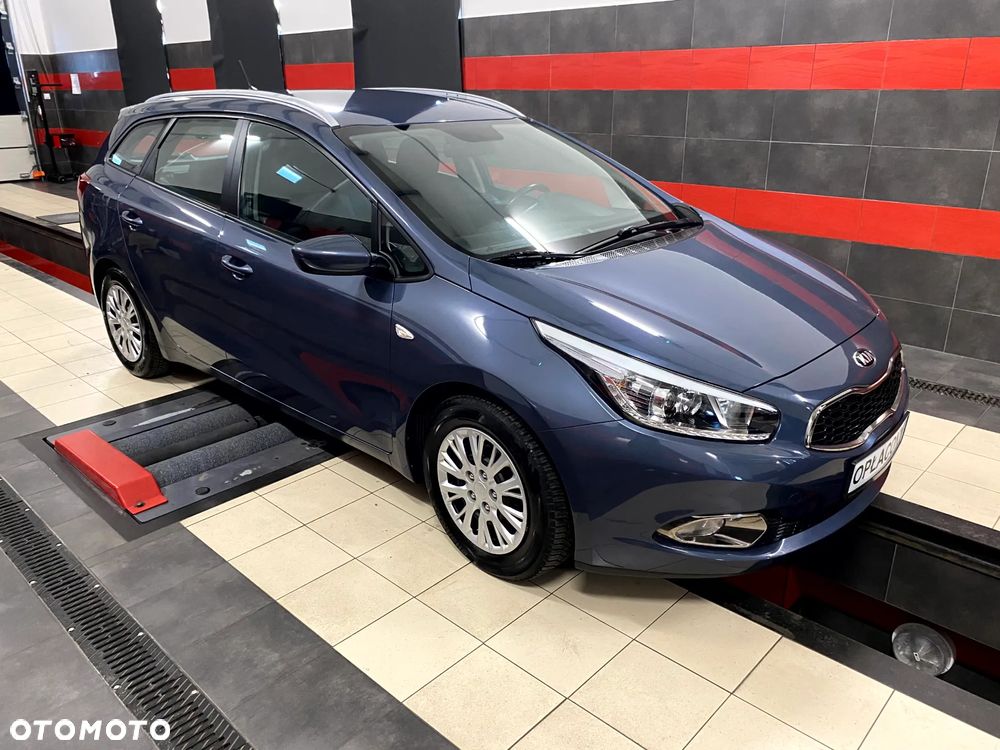 Kia Ceed 1.6 GDI Vision - 4