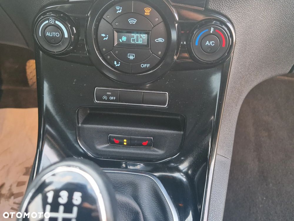 Ford Fiesta 1.0 EcoBoost Titanium - 13