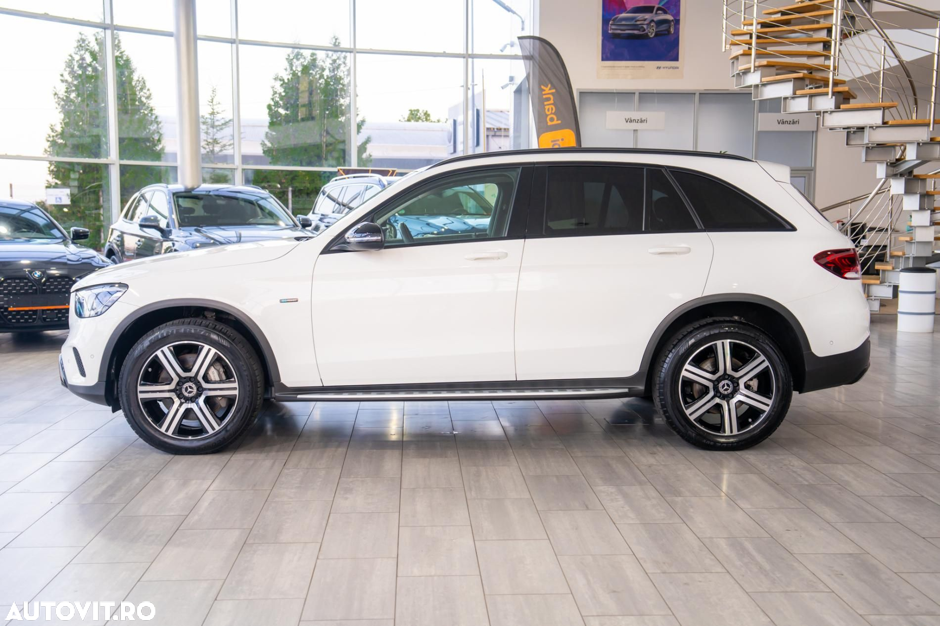 Mercedes-Benz GLC - 7