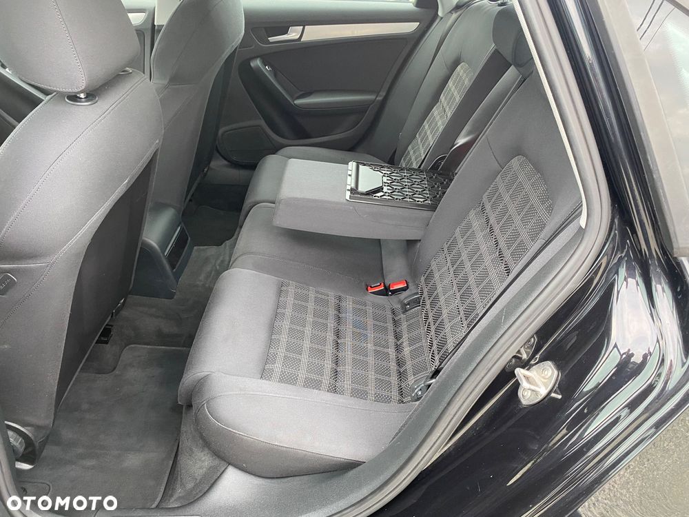 Audi A4 Limousine 2.0 TDI DPF Ambition - 28