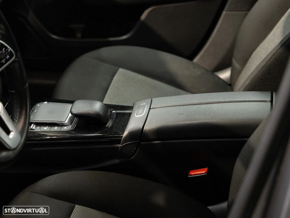 Mercedes-Benz A 180 d Progressive Aut. - 28