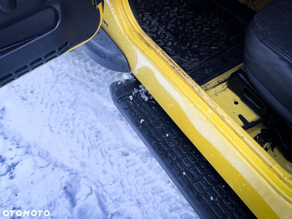 Jeep Wrangler - 28