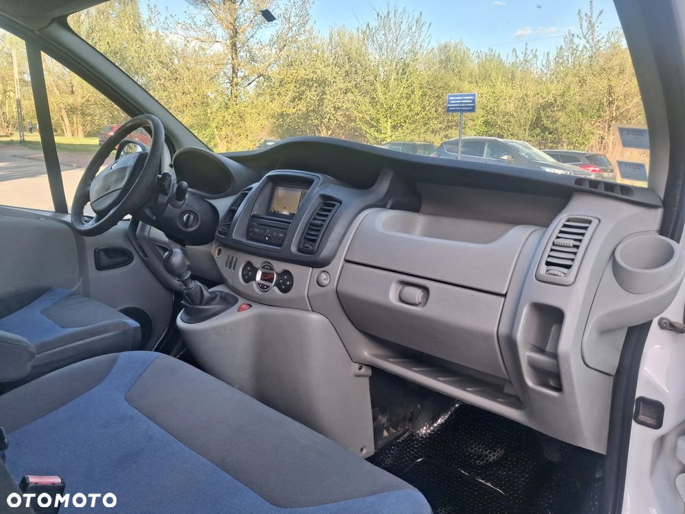 Renault TRAFIC - 6
