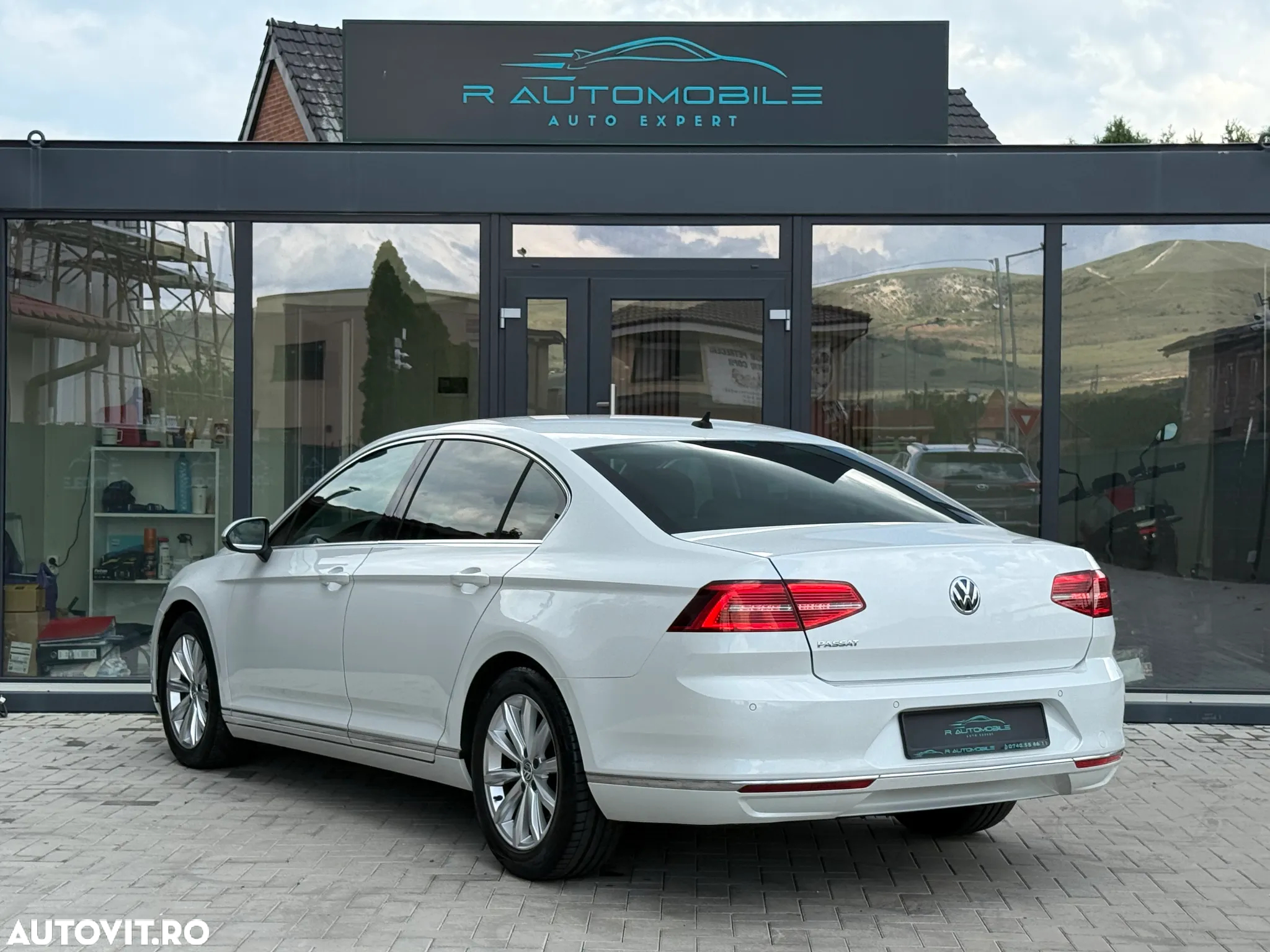 Volkswagen Passat 2.0 TDI DSG Highline - 6