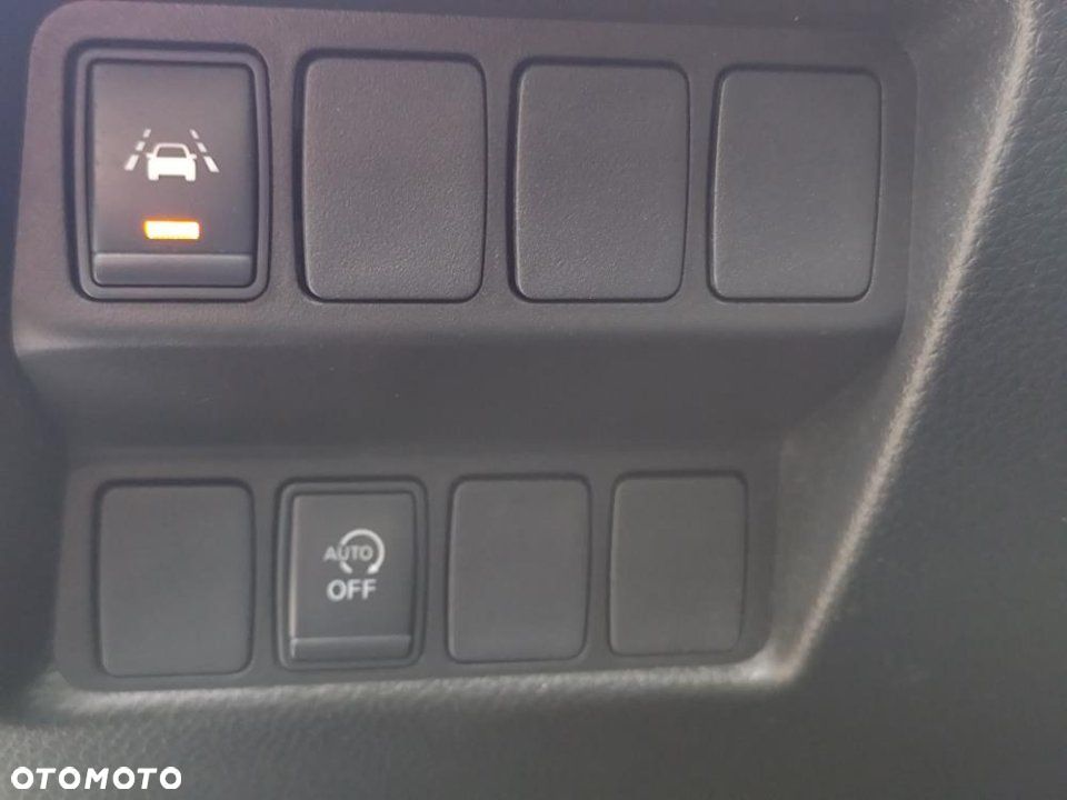 Nissan Qashqai - 32
