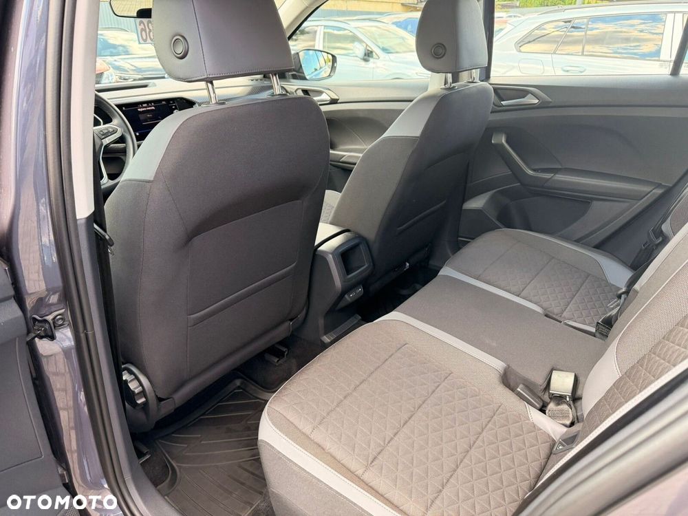 Volkswagen T-Cross - 25