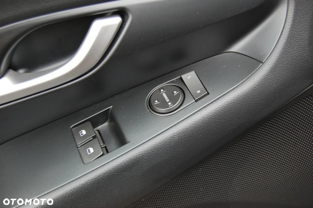 Hyundai i30 1.4 Trend - 20