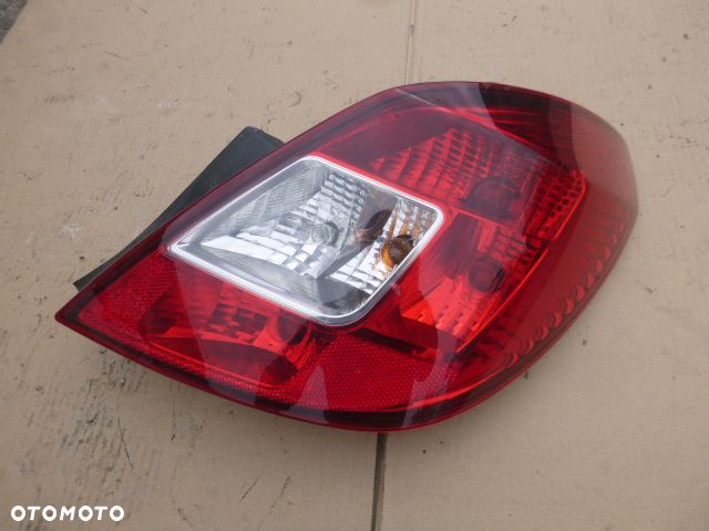 LAMPA PRAWY TYŁ PRAWA TYLNA OPEL CORSA D 06- - 2