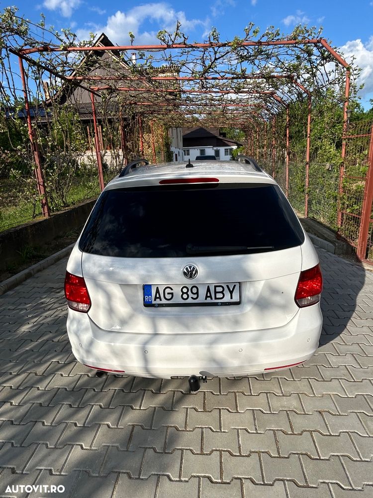 Volkswagen Golf 1.6 TDI DPF MATCH - 9