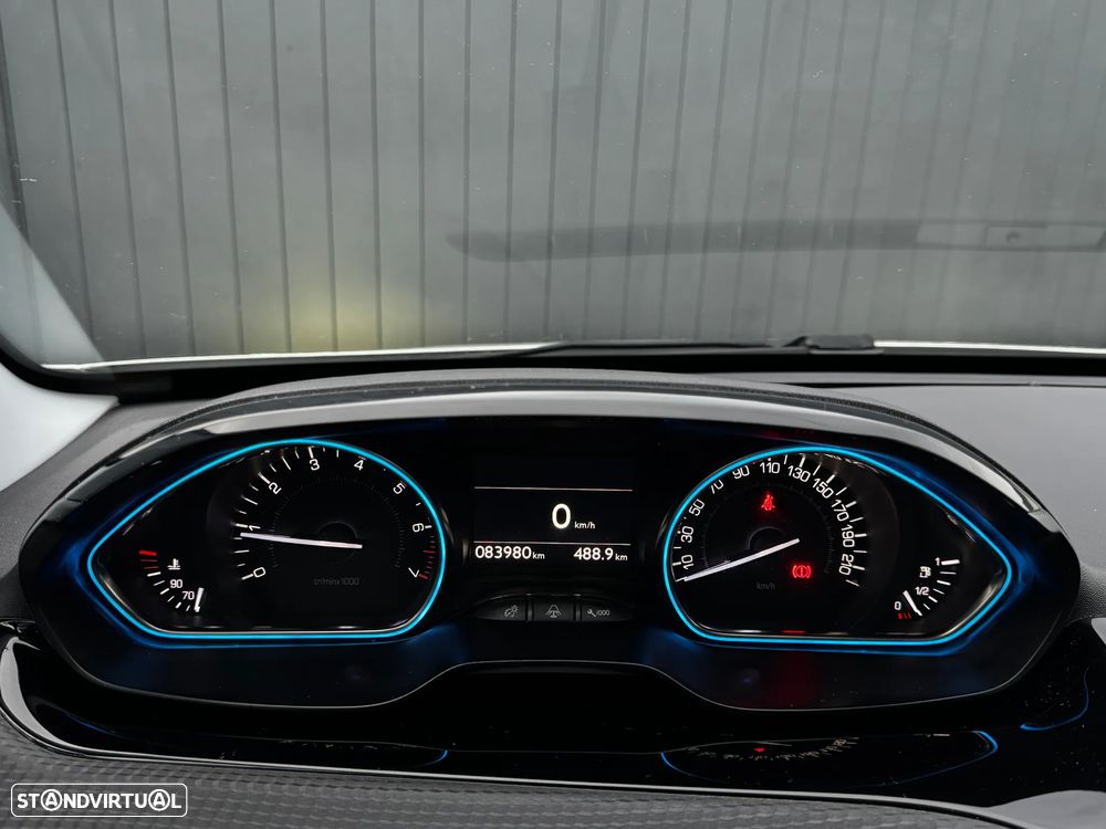 Peugeot 2008 PureTech 110 Stop&Start Crossway - 11