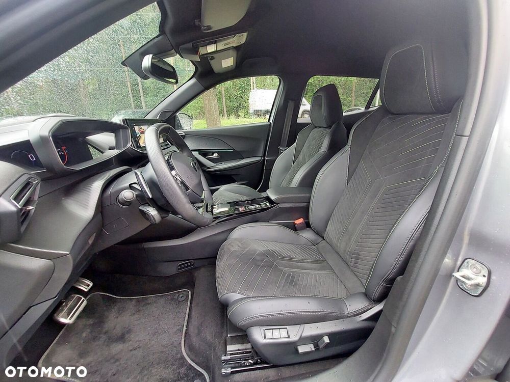 Peugeot 2008 - 11