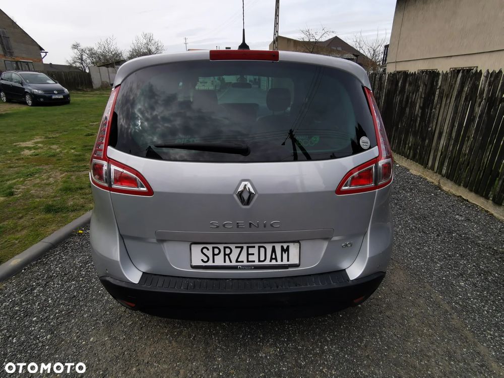 Renault Scenic 1.9 dCi Confort Privilege - 9