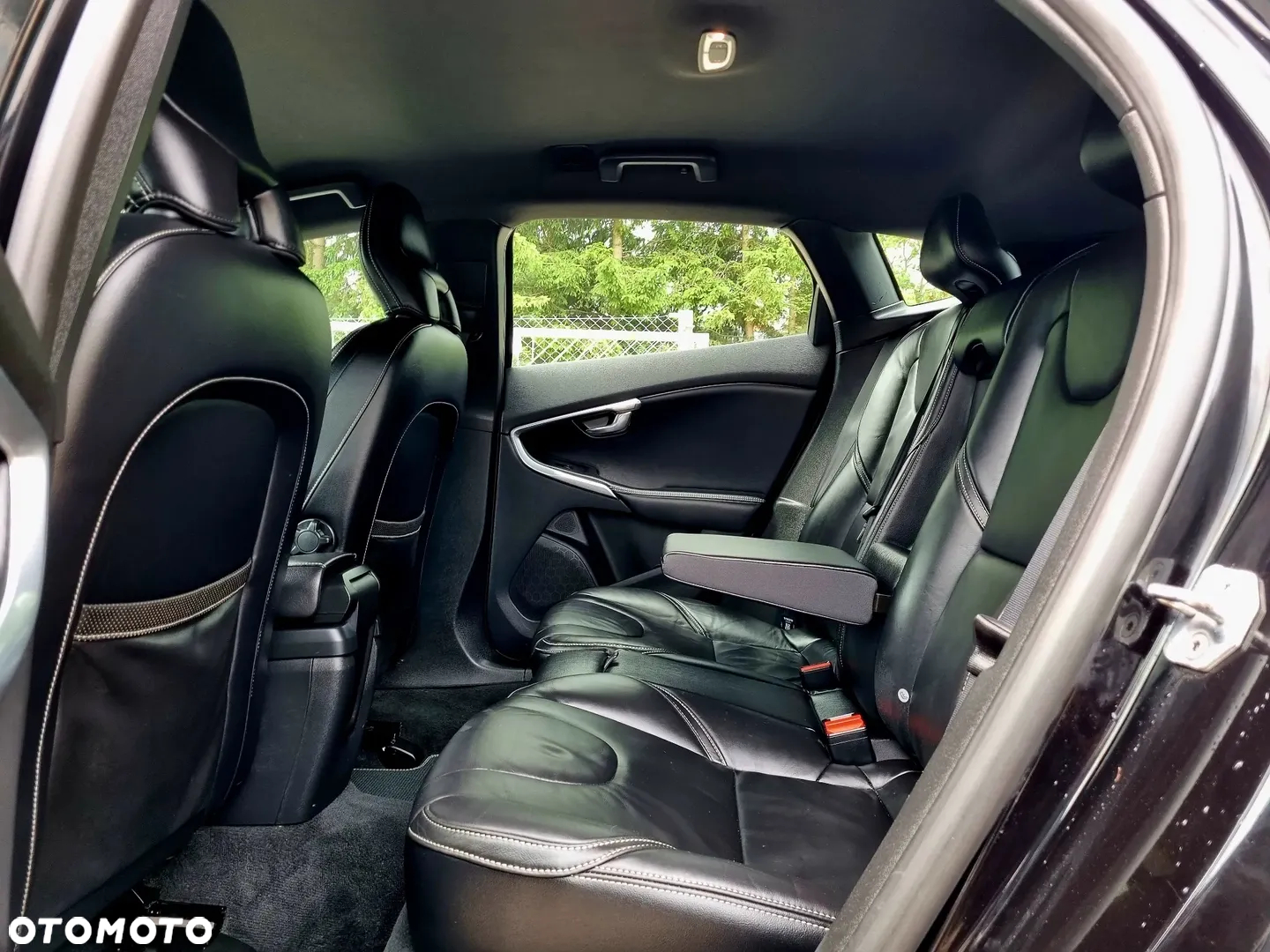 Volvo V40 T2 Geartronic RDesign - 11