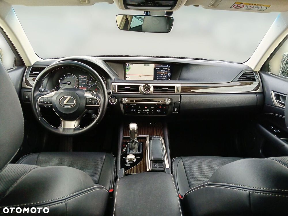 Lexus GS - 12