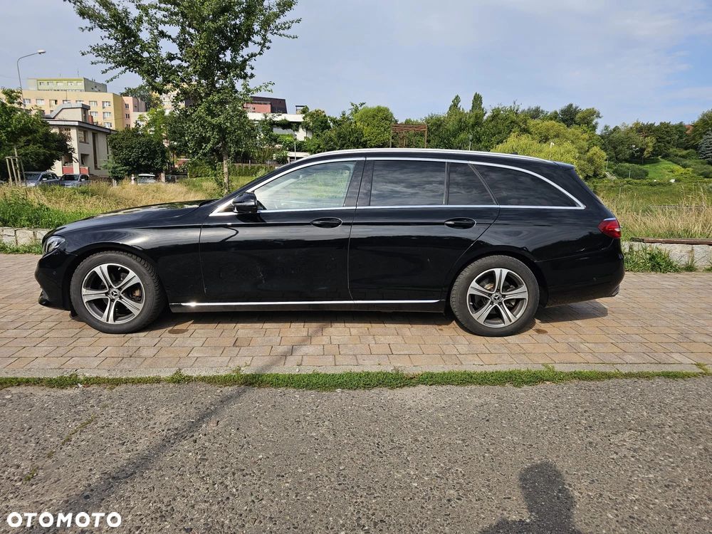 Mercedes-Benz Klasa E 220 d T 9G-TRONIC Avantgarde - 11