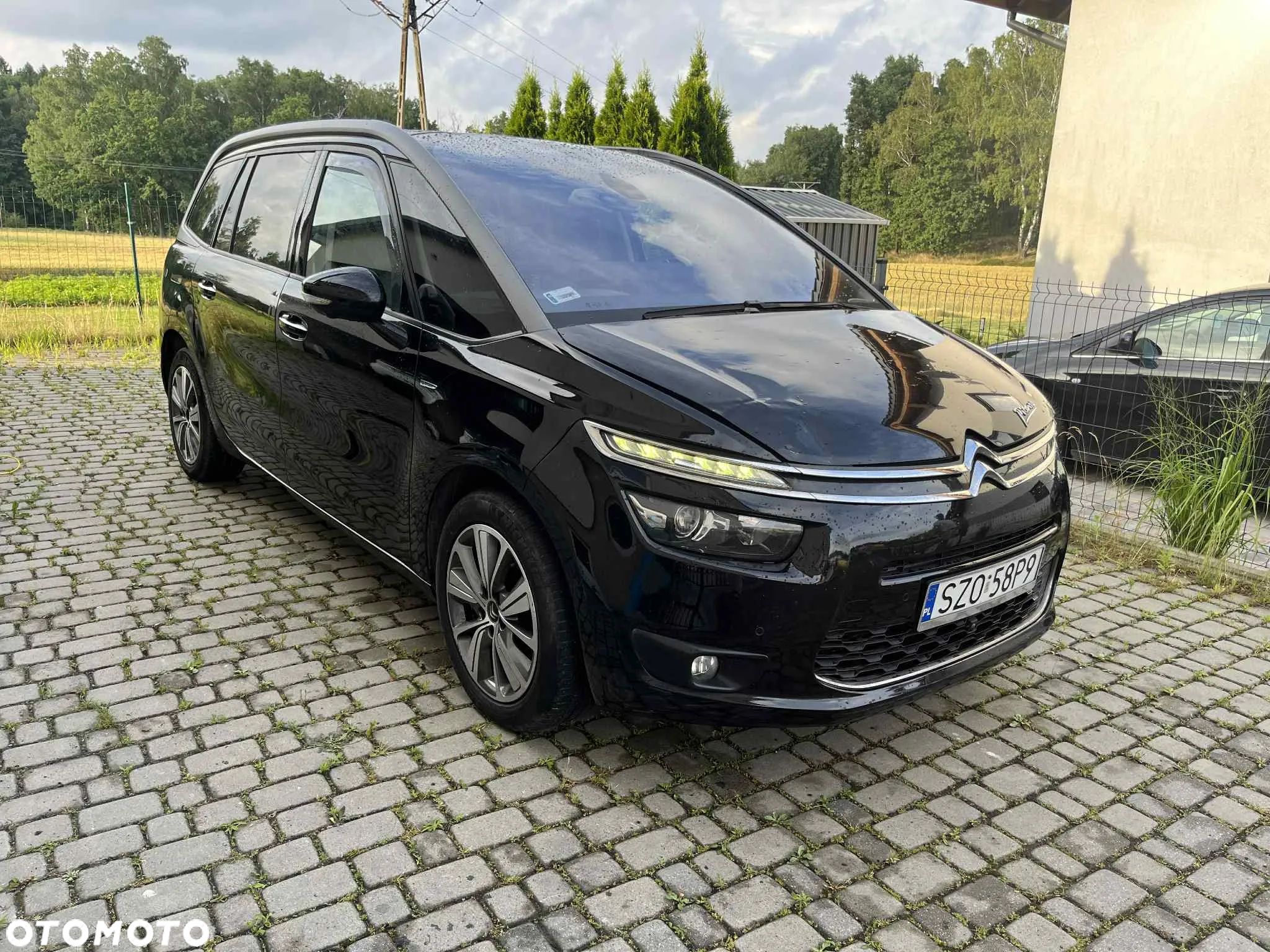 Citroën C4 Picasso 2.0 BlueHDi Exclusive - 1
