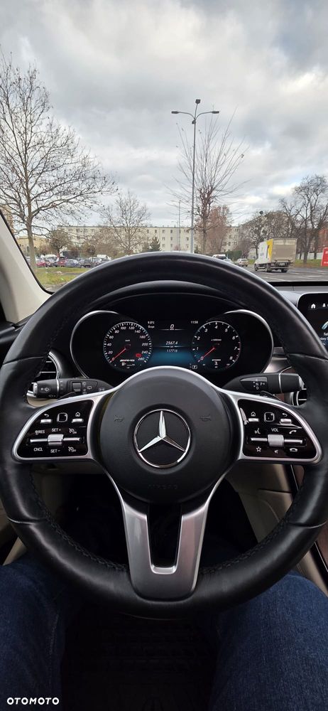 Mercedes-Benz GLC - 24