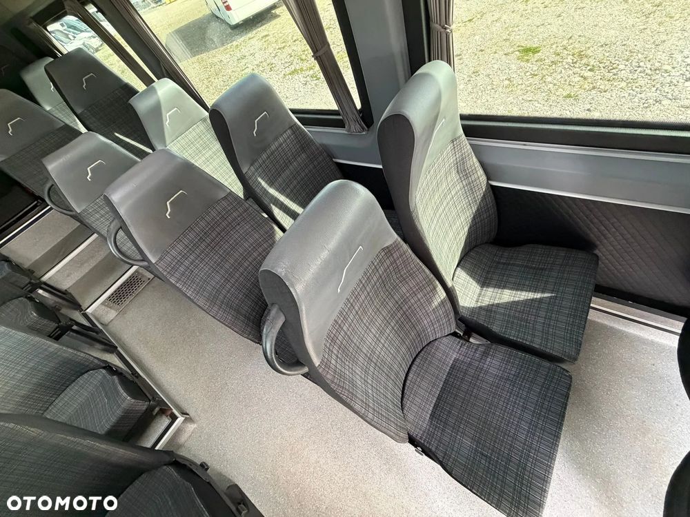 Mercedes-Benz Sprinter 516 - 18