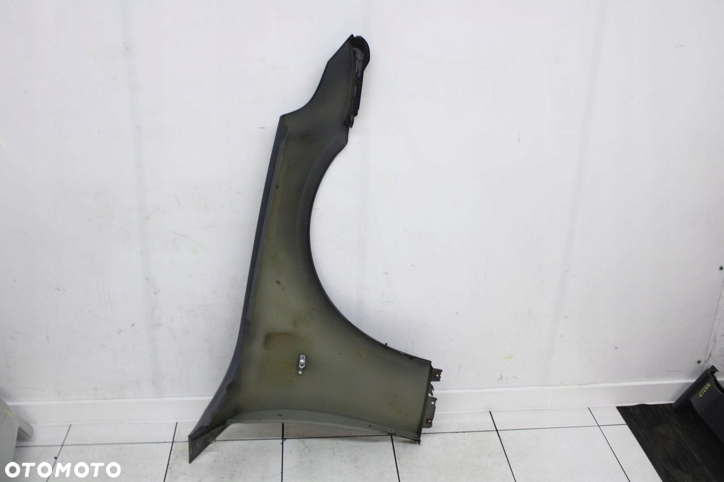 BŁOTNIK LEWY PRZÓD PRZEDNI BMW E60 E61 2003R- A52 - 8