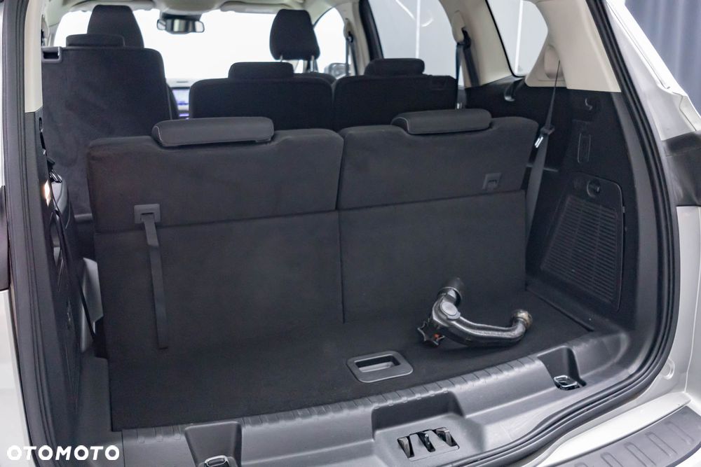 Ford S-Max 2.5 Duratec FHEV (7-Sitzer) TITANIUM - 38