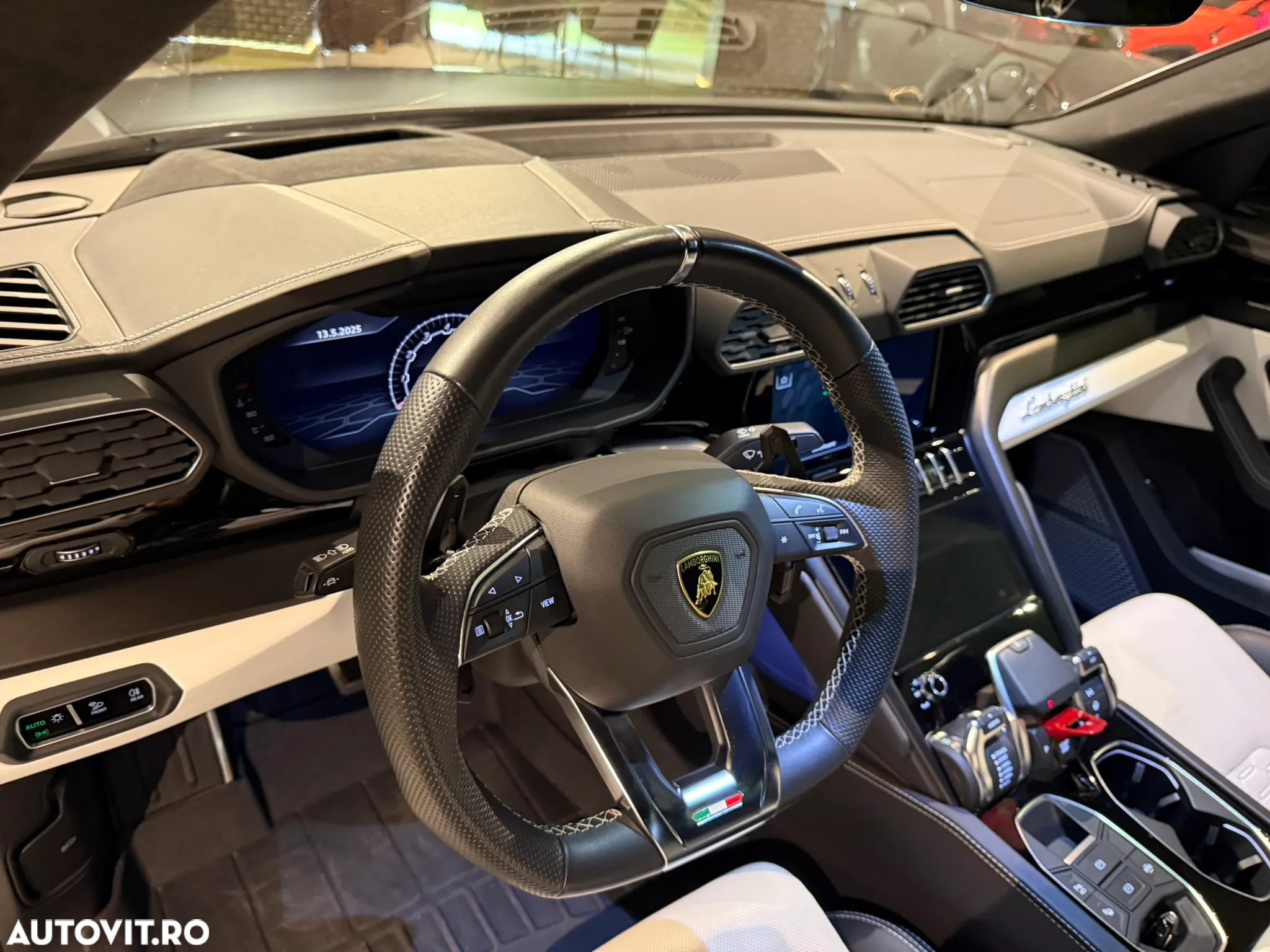 Lamborghini URUS - 23