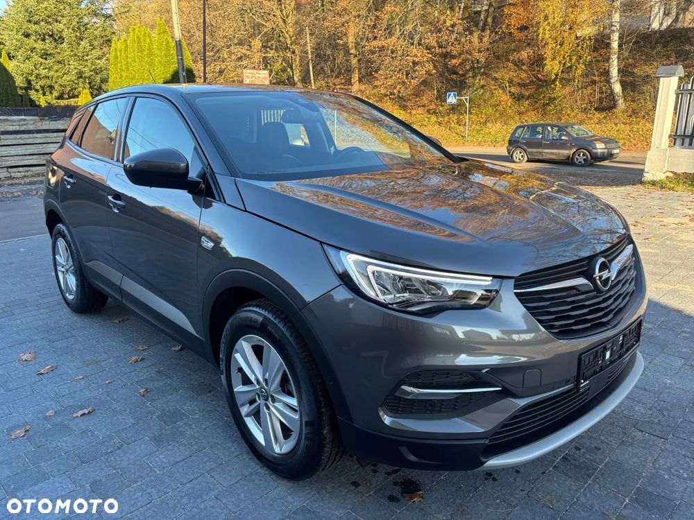 Opel Grandland X 1.2 Start/Stop Business Elegance - 2