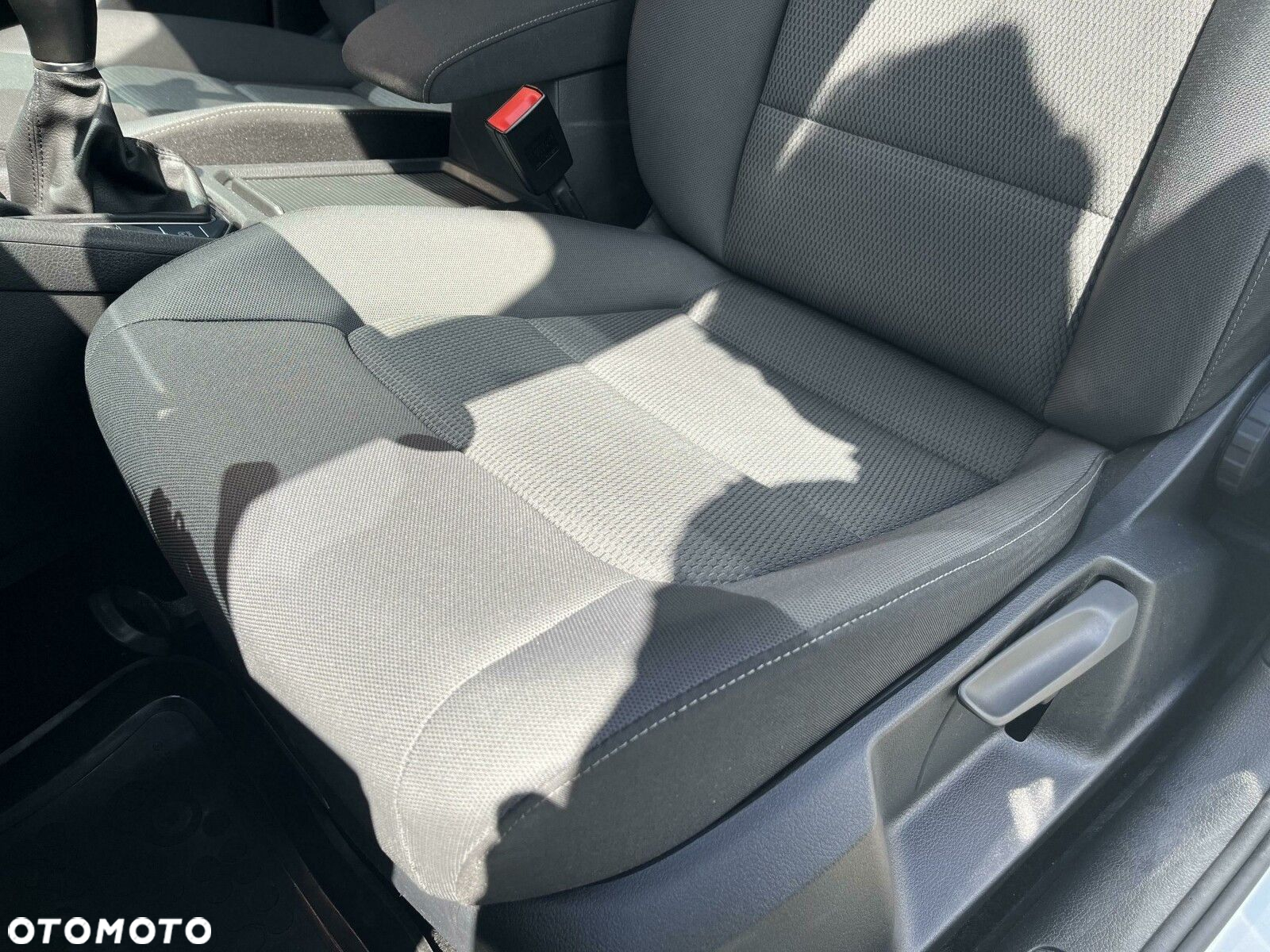 Volkswagen Golf Sportsvan VII SV 1.0 TSI Comfortline - 12
