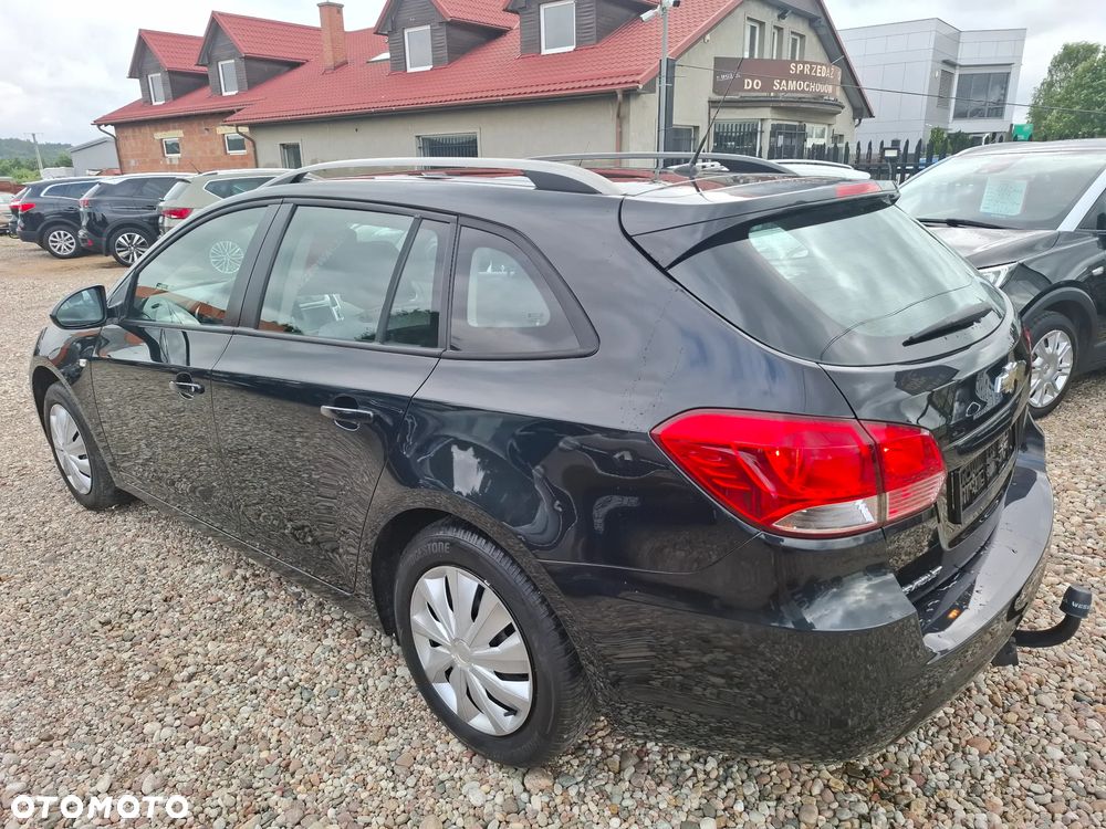 Chevrolet Cruze 1.6 LT - 10