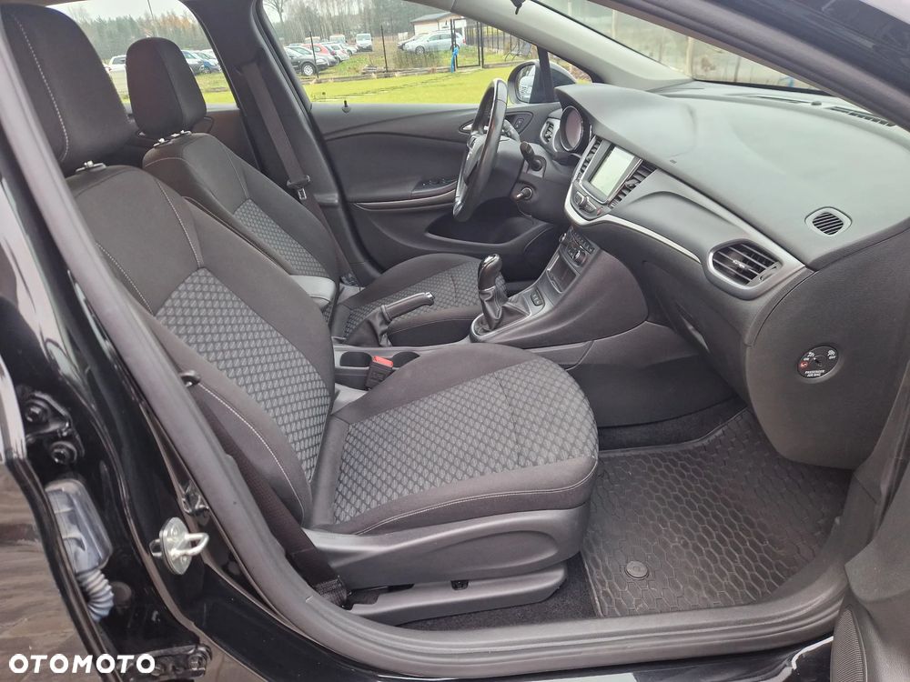 Opel Astra 1.2 T Edition S&S - 11