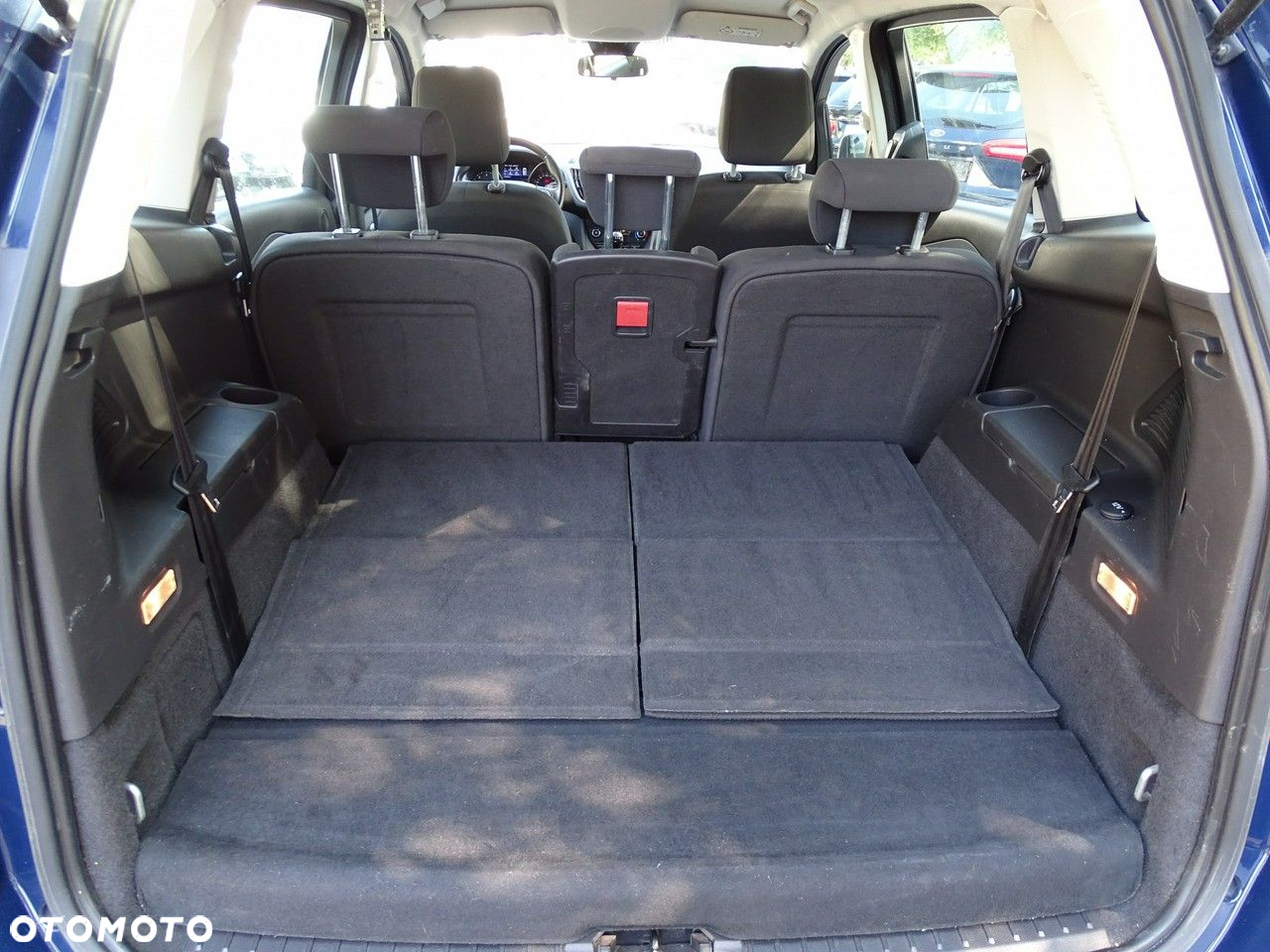 Ford Grand C-MAX - 28