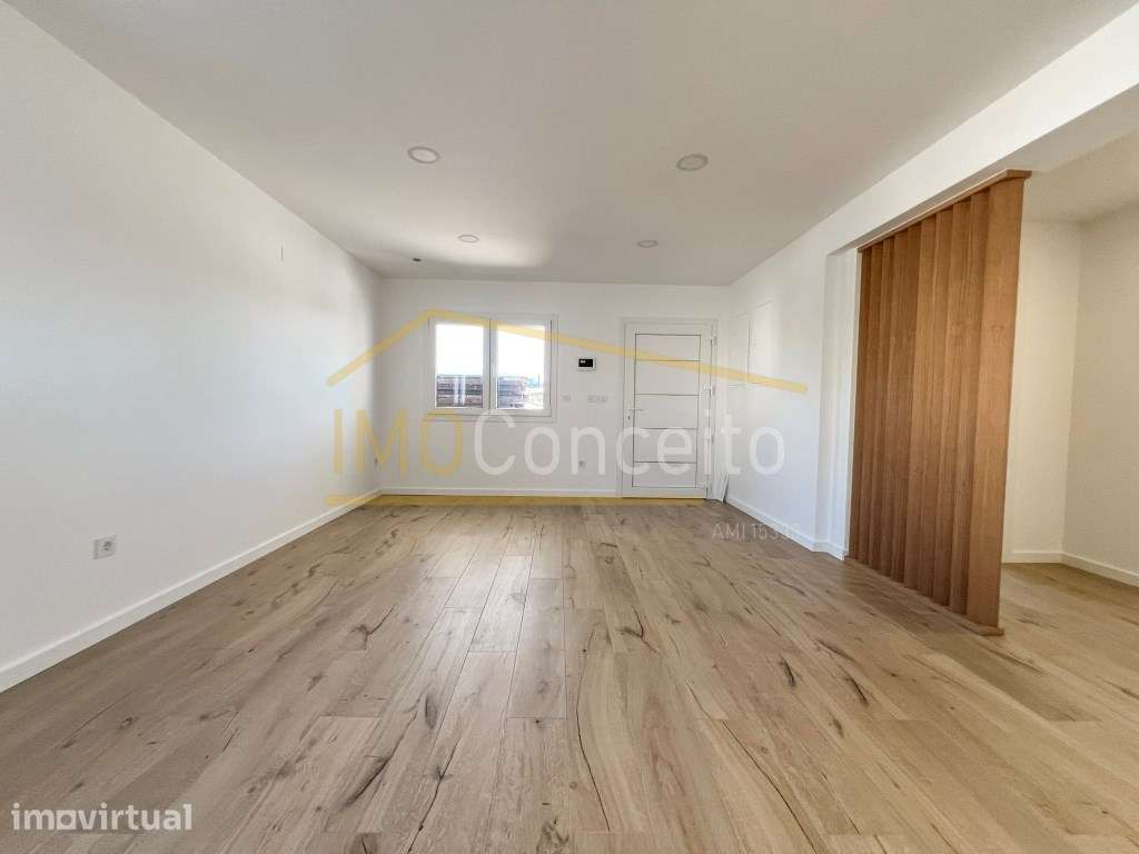 Moradia T4 Moderna || Carvalhos de Figueiredo | |Tomar - Grande imagem: 4/32