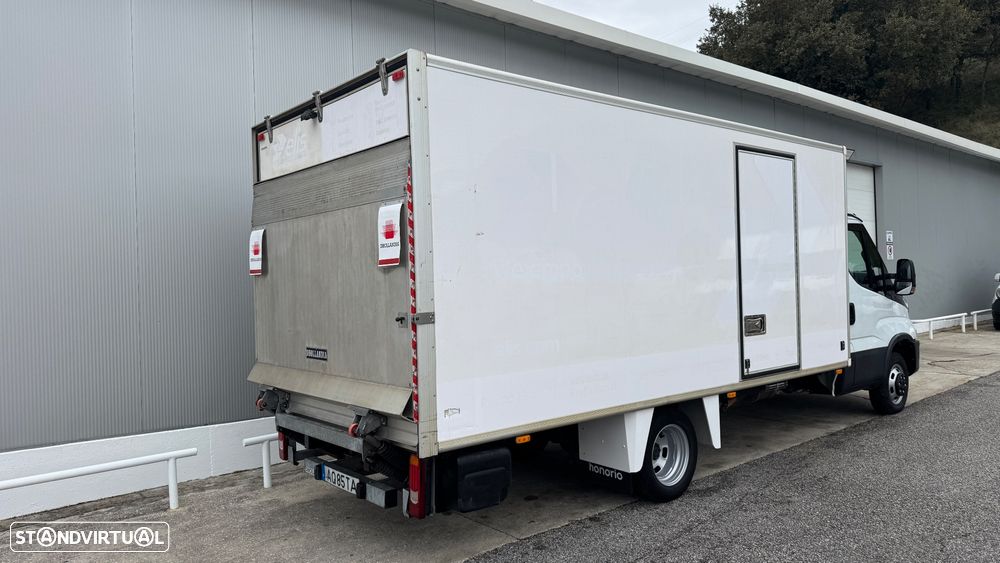 Iveco Daily 3.0 35S16H C/ Plat. Elevatória - 3