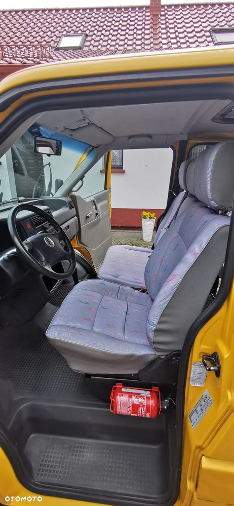 Volkswagen Transporter - 18