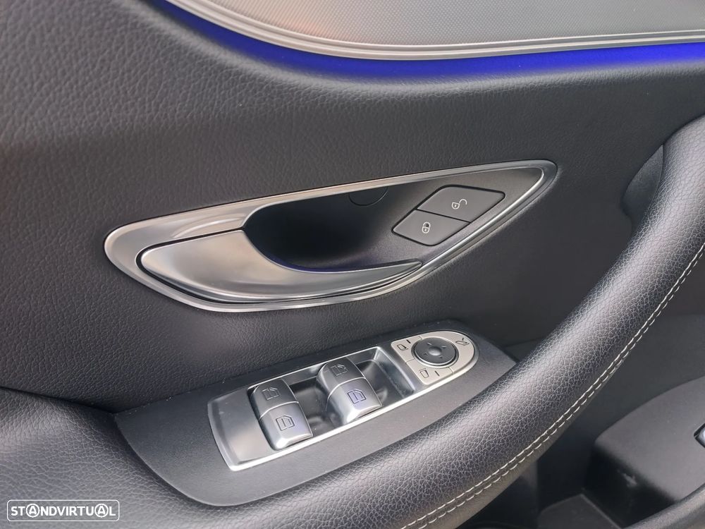 Mercedes-Benz E 220 d AMG Line - 18