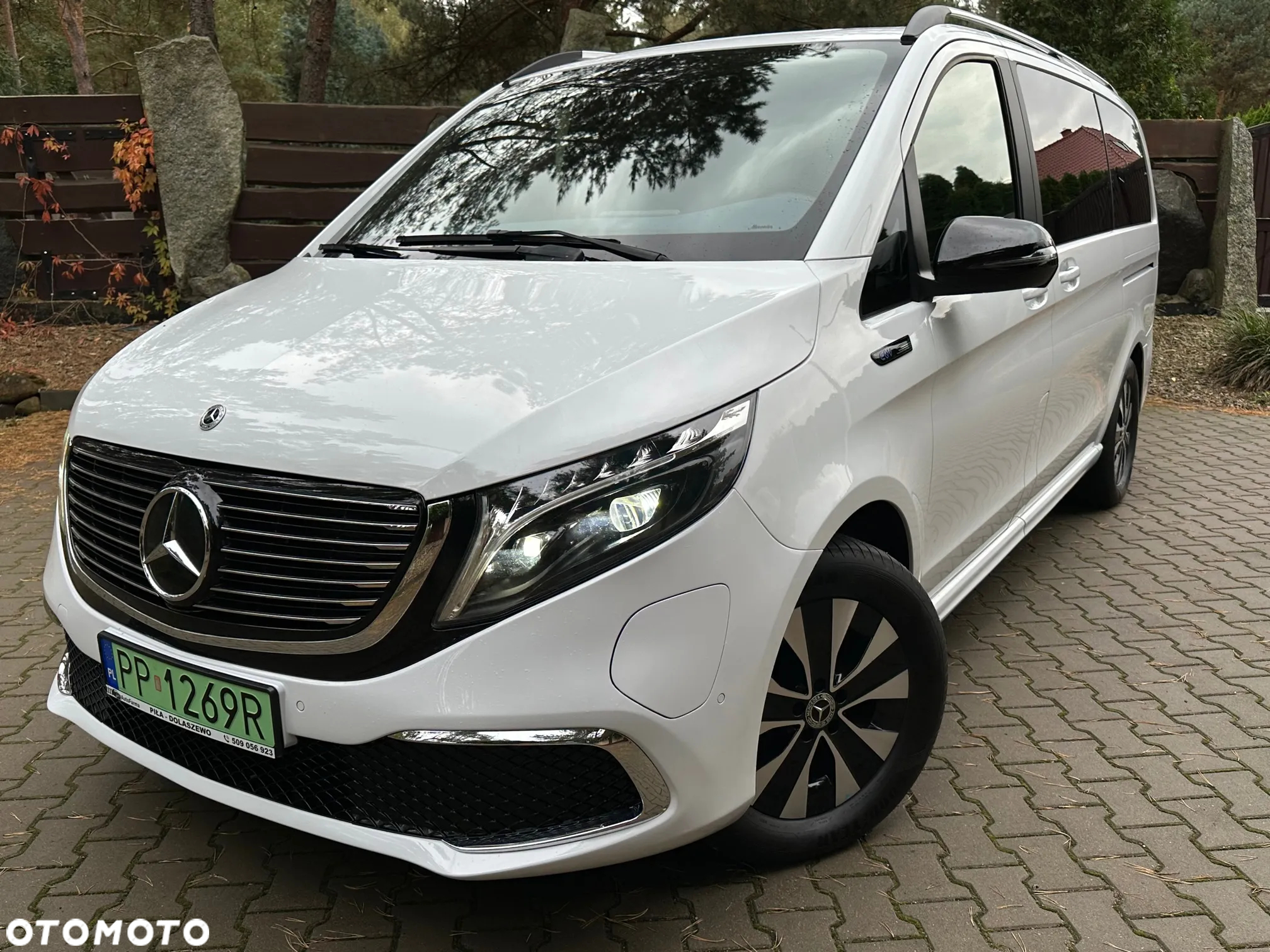 Mercedes-Benz EQV 300 lang - 12