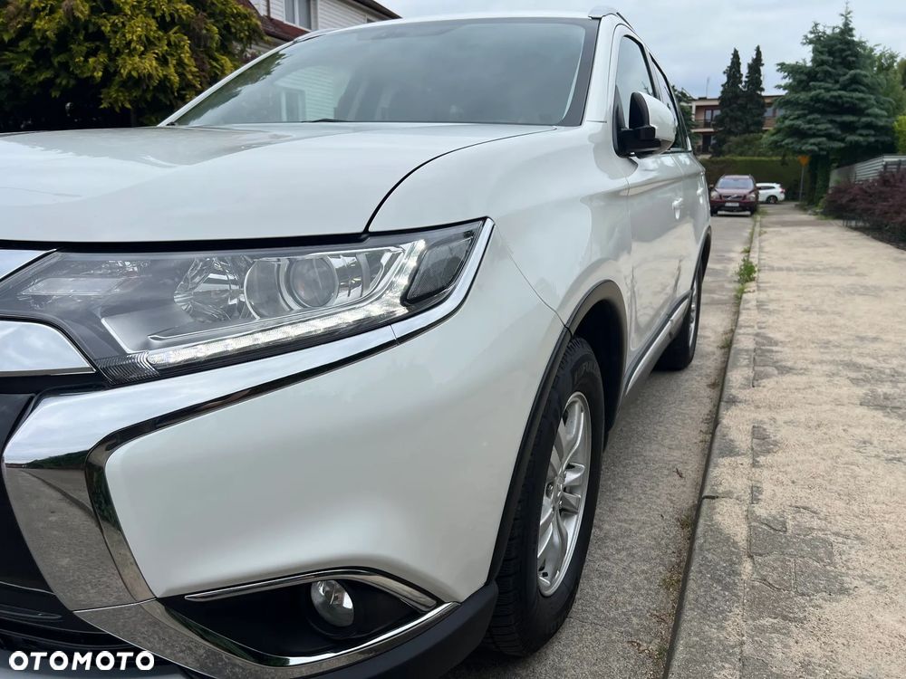 Mitsubishi Outlander - 13