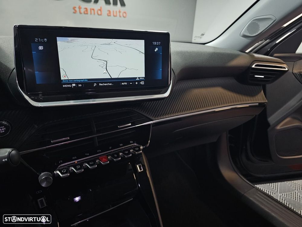 Peugeot 2008 1.2 PureTech Allure - 21