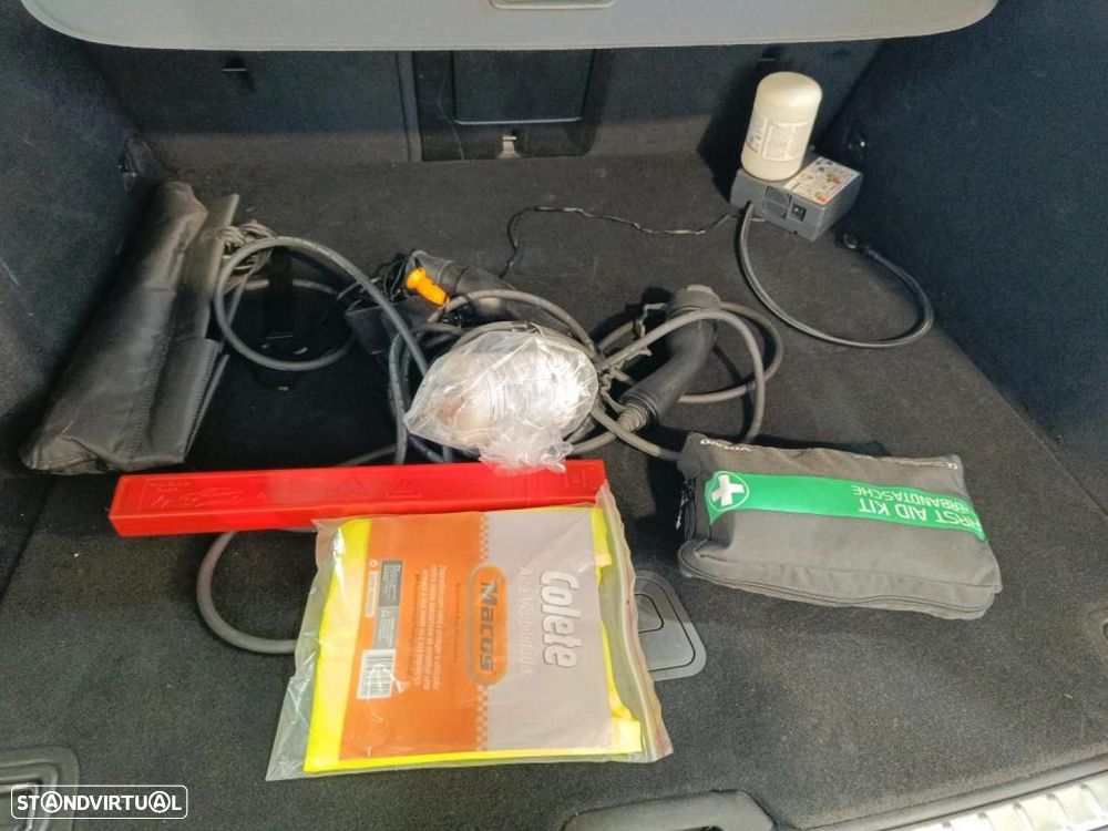 Volvo V60 2.0 T6 AWD TE Inscription Expression - 27