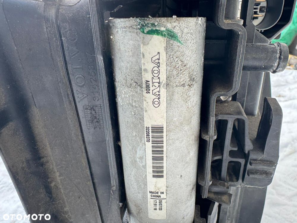 Sprzedam komplet chlodnic  do volvo xc60 2 gen. - 5