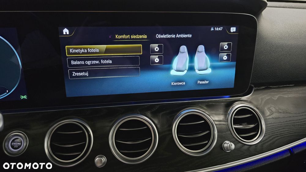 Mercedes-Benz Klasa E 300 de 4Matic T 9G-TRONIC AMG Line - 23