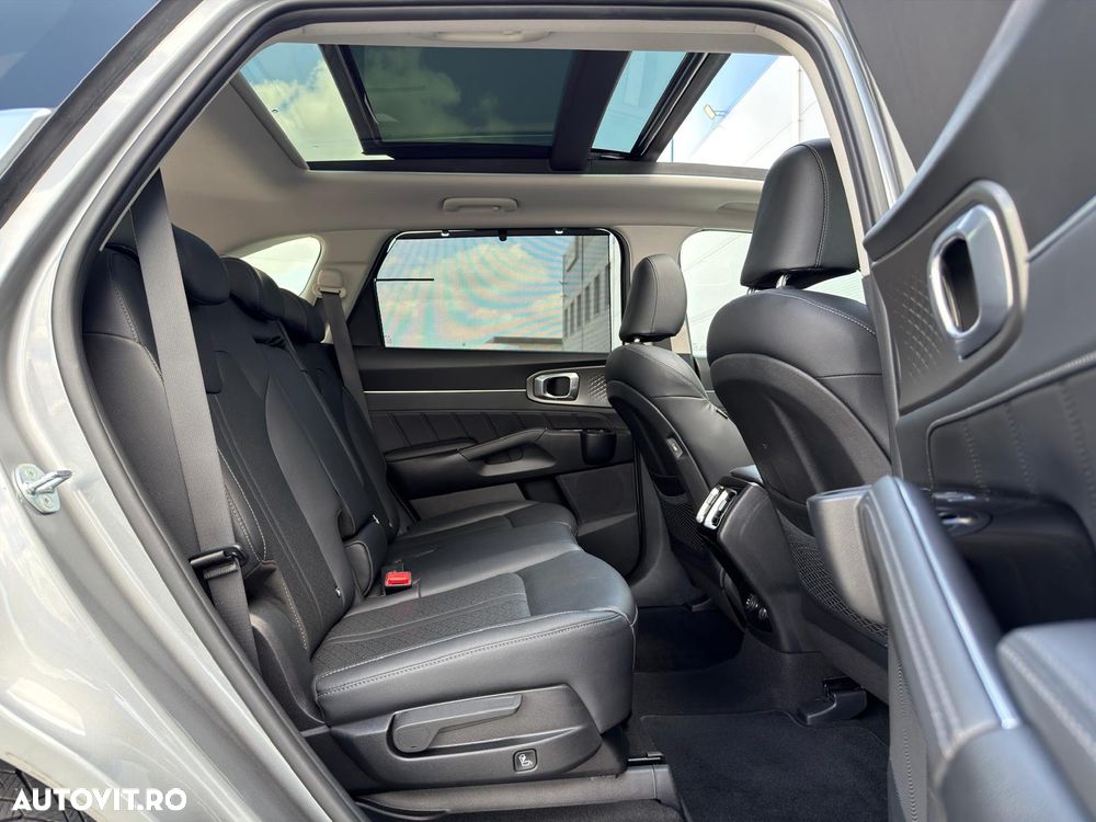 Kia Sorento 1.6 T-GDI HEV 6AT 4x2 7P Premium - 8