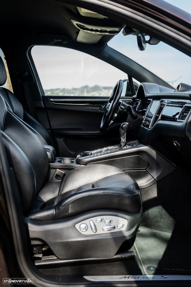 Porsche Macan S - 25