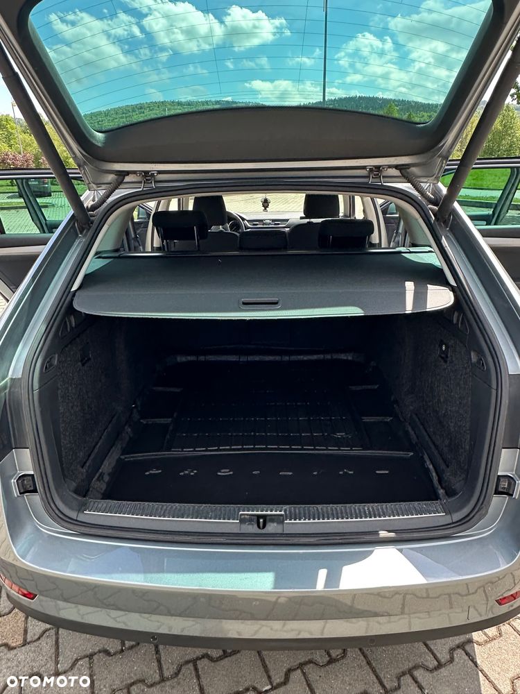 Skoda Superb 2.0 TDI Active DSG - 16