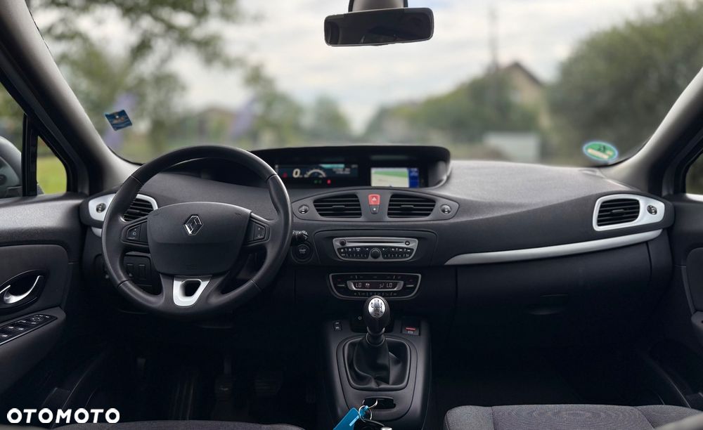 Renault Scenic - 26