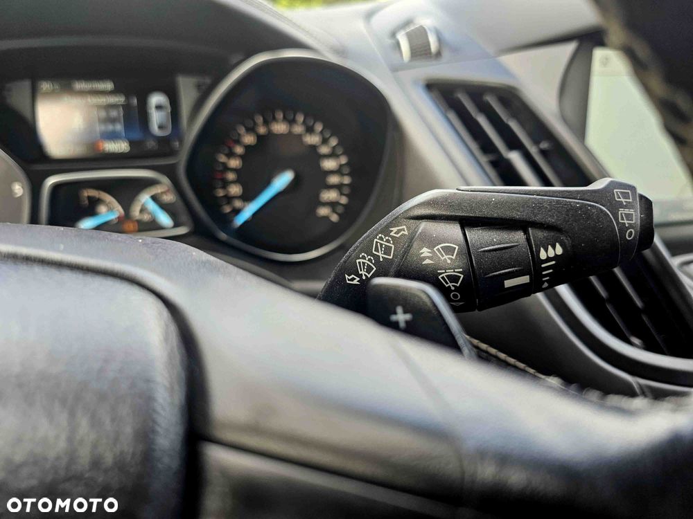 Ford Kuga 2.0 TDCi 4x4 Vignale - 25