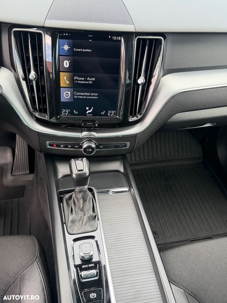 Volvo XC 60 T5 AWD Momentum - 9