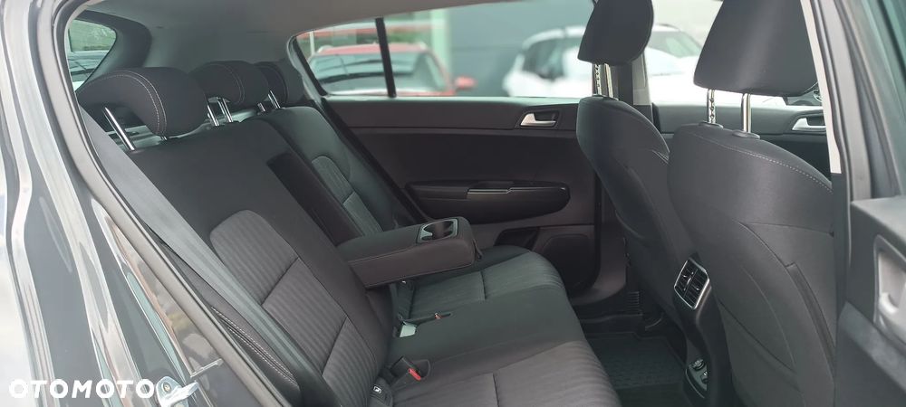 Kia Sportage 1.6 T-GDI M 4WD - 13