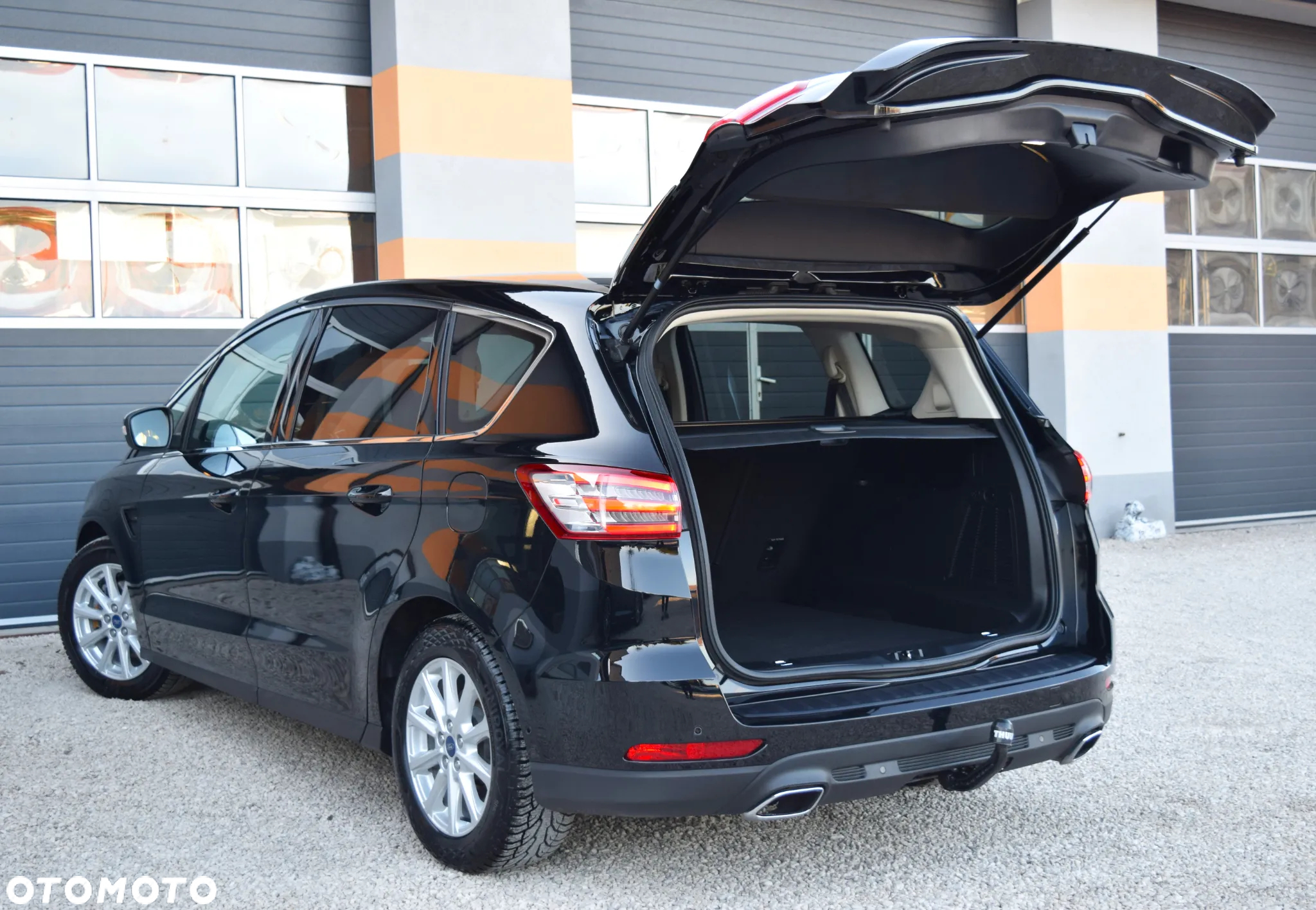 Ford S-Max 2.0 TDCi Titanium PowerShift - 17