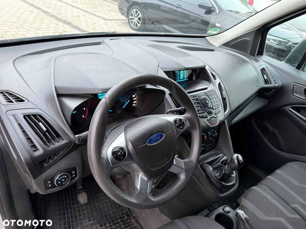 Ford Transit Connect - 17