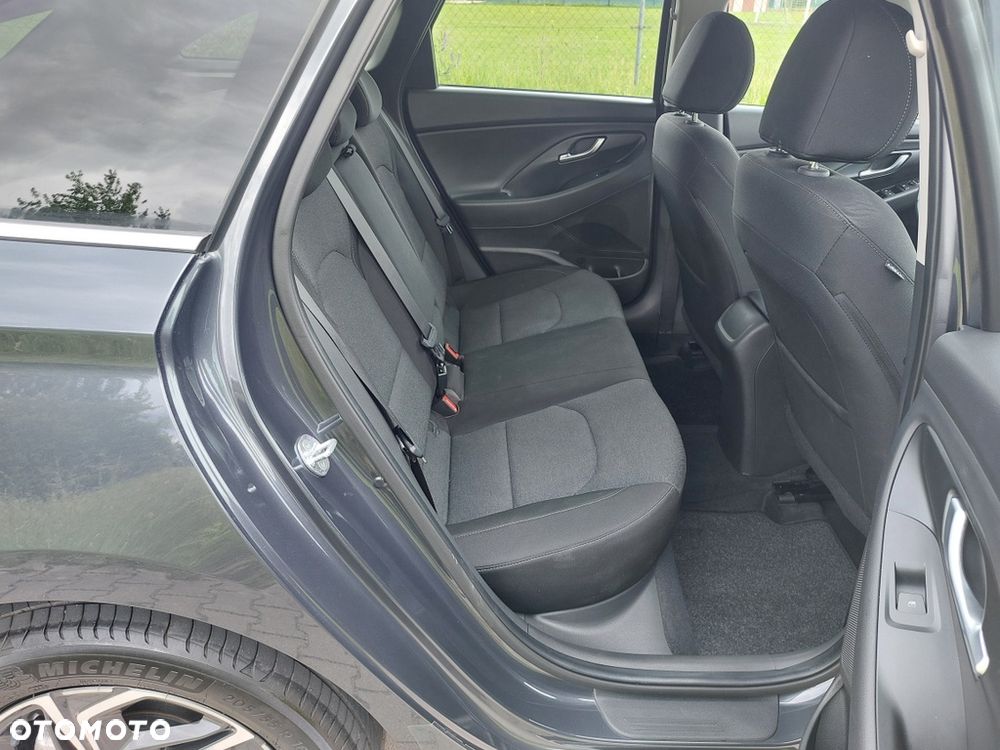 Hyundai i30 1.5 T-GDI 48V-Hybrid Prime - 26